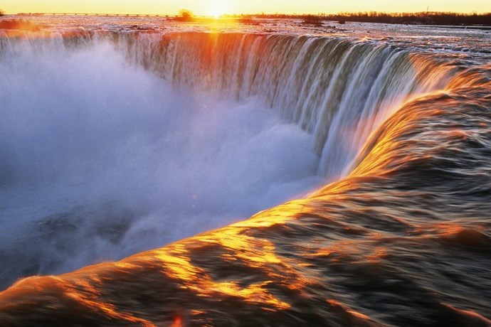 Niagara Falls Avond