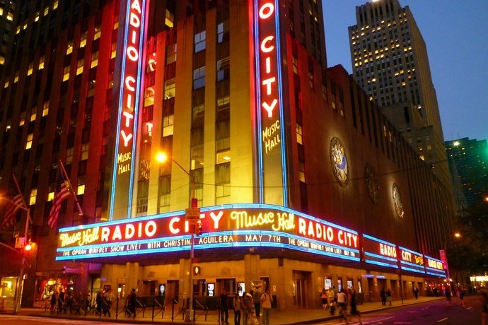 Radio City Music Hall Nacht