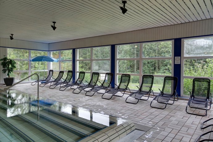 Schwarzwald Parkhotel zwembad